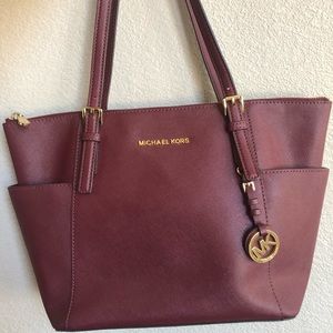 Michael Kors Jet Set Tote